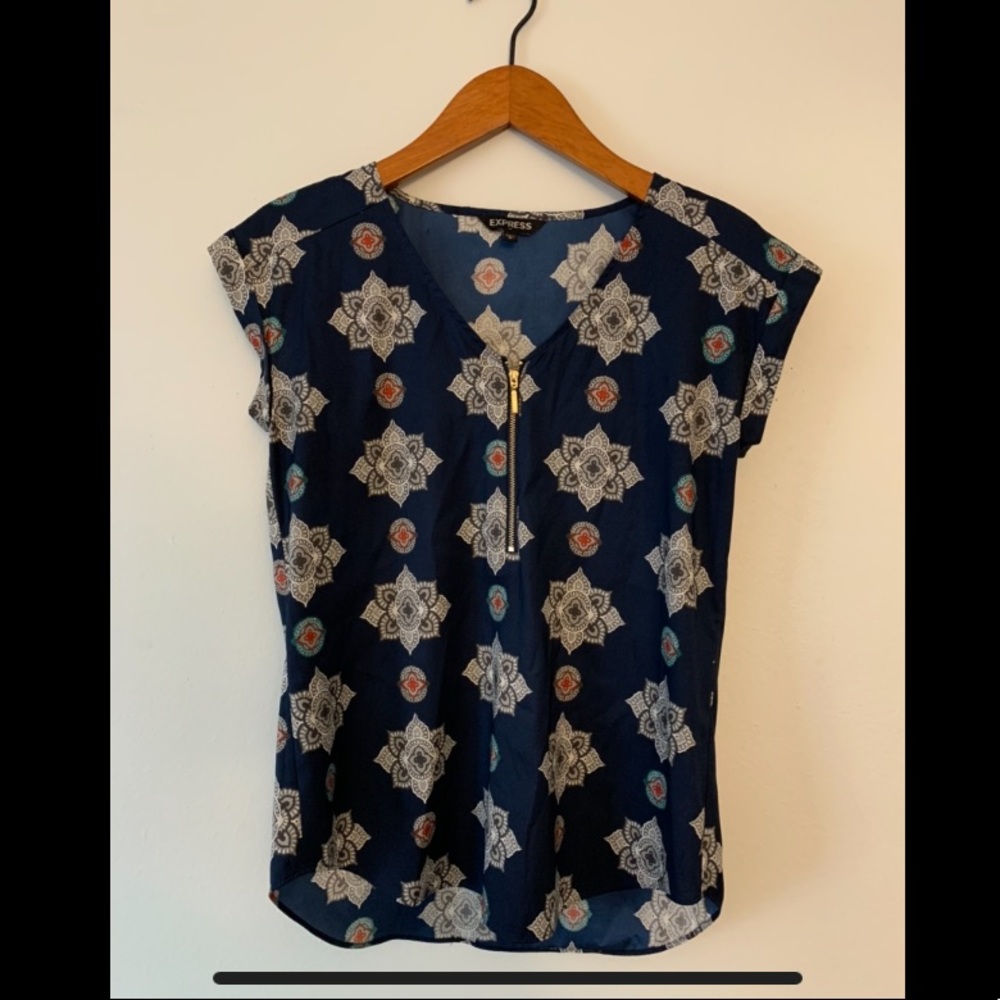 💛SOLD💛Express Silky Zip Front Gramercy Blouse
